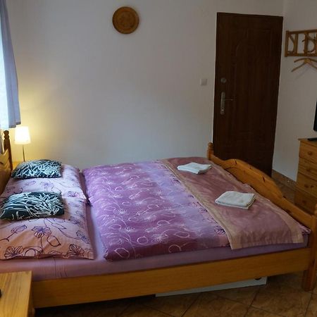 Penzion Kutil Trojanovice Frenštát pod Radhoštěm Bagian luar foto